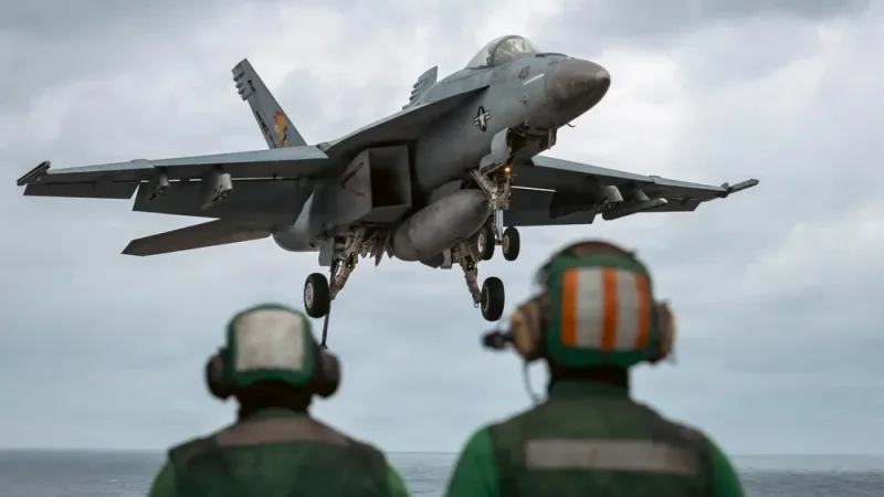Paraguassu FM 87.9 — Caça de guerra F-18 aterrissa no deque do porta-aviões americano USS Gerald Ford em exercício de voo em outubro de 2025. Brianna Barnett/Marinha dos Estados Unidos Dois caças de guerra F-18 da Marinha dos Estados Unidos sobrevoaram o Golfo da Venezuela na terça-feira (9), em um novo capítulo da escalada militar movida pelo governo Trump [&hellip;]